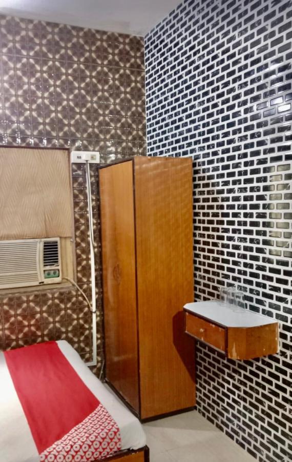 Hotel Bengal -100M From Park Circus 7 Point Calcutta Exterior foto