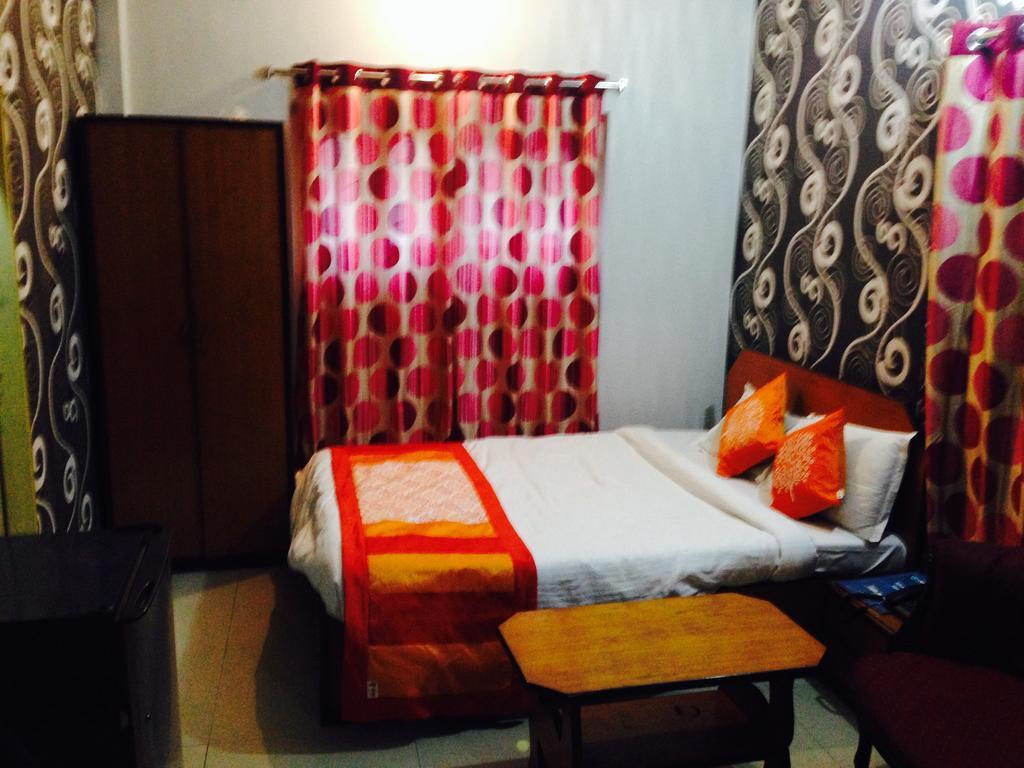 Hotel Bengal -100M From Park Circus 7 Point Calcutta Exterior foto